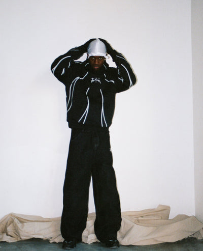 AKTIV LINJE MÖRKT HOODIE
